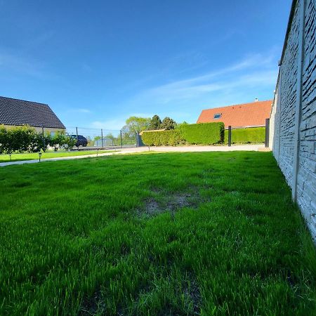 La Maison Des Vacances 8 Personnes Ghyvelde Buitenkant foto